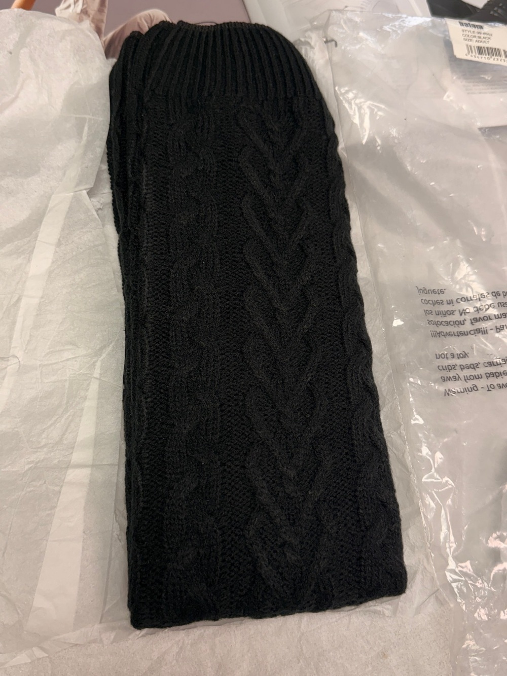 Brand new FRESH OUT OF PACKAGING SEXY Knit Cable Leg Warmers - BLACK 🖤 - Picture 4 of 4